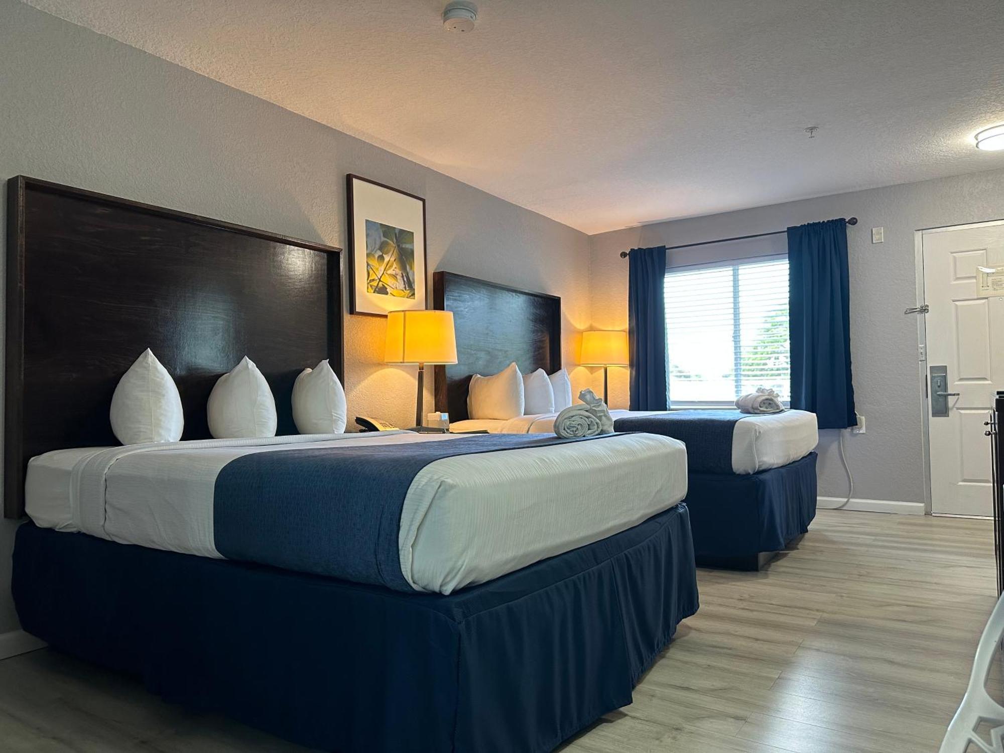 Lantern Inn & Suites - Sarasota South Bradenton Eksteriør billede